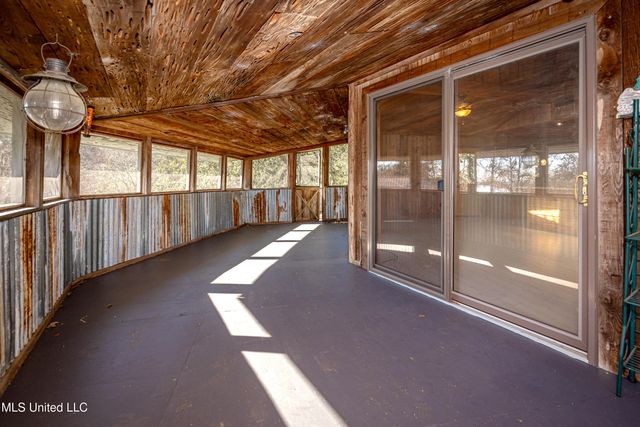 7417 Bluff Point Road, Gautier, MS 39553