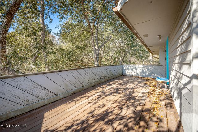 7417 Bluff Point Road, Gautier, MS 39553