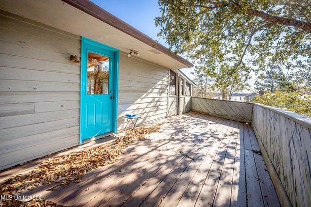 7417 Bluff Point Road, Gautier, MS 39553