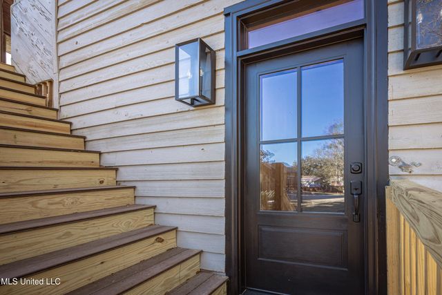 7417 Bluff Point Road, Gautier, MS 39553