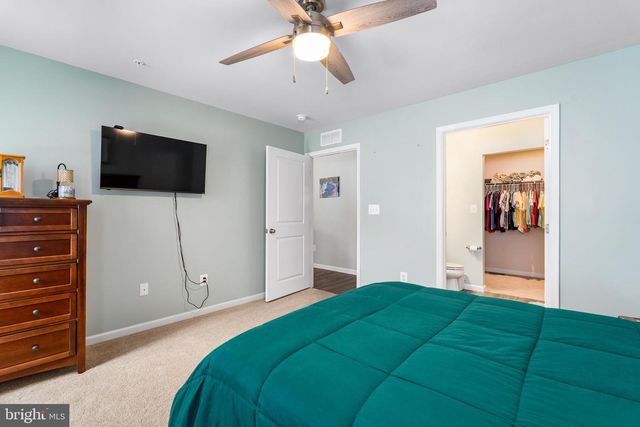 8 CRABAPPLE CT, Elkton, MD 21921