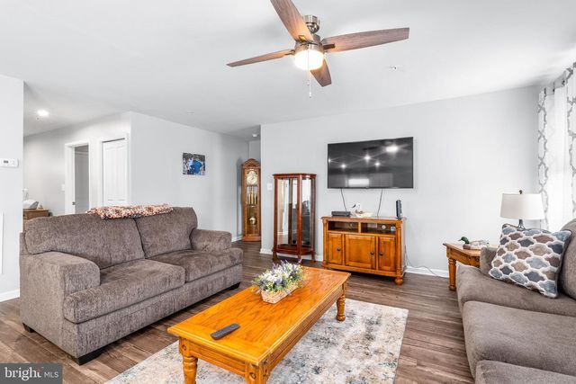 8 CRABAPPLE CT, Elkton, MD 21921