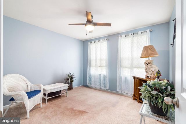 8 CRABAPPLE CT, Elkton, MD 21921
