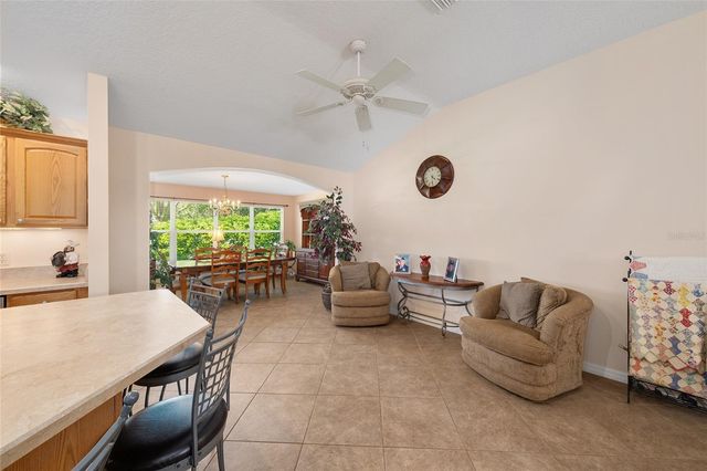 871 CASTLEBERRY CIRCLE, The Villages, FL 32162