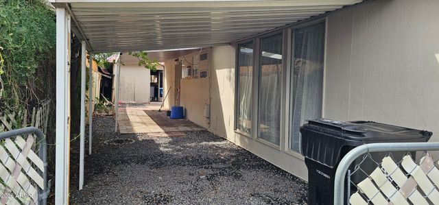 2725 E Bramble Avenue, Mesa, AZ 85204