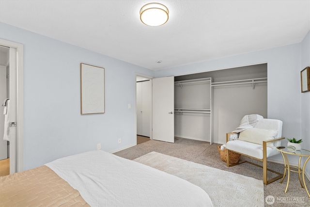 15919 NE 84th Avenue NE, Kenmore, WA 98028