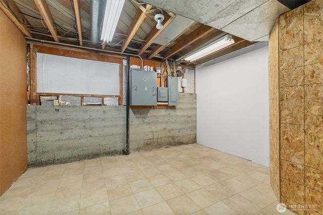 15919 NE 84th Avenue NE, Kenmore, WA 98028