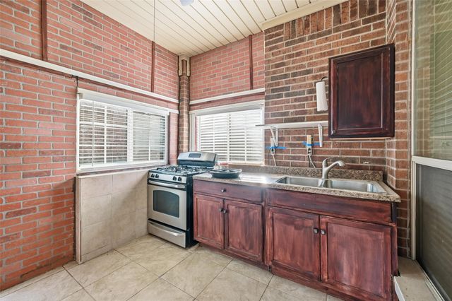 1616 Santa Anita Boulevard, Irving, TX 75060