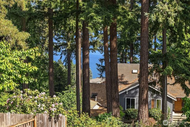 11410 83rd Place NE, Kirkland, WA 98034