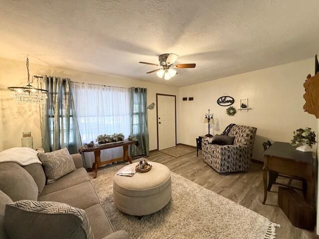 1440 E Cherokee Street, Springfield, MO 65804