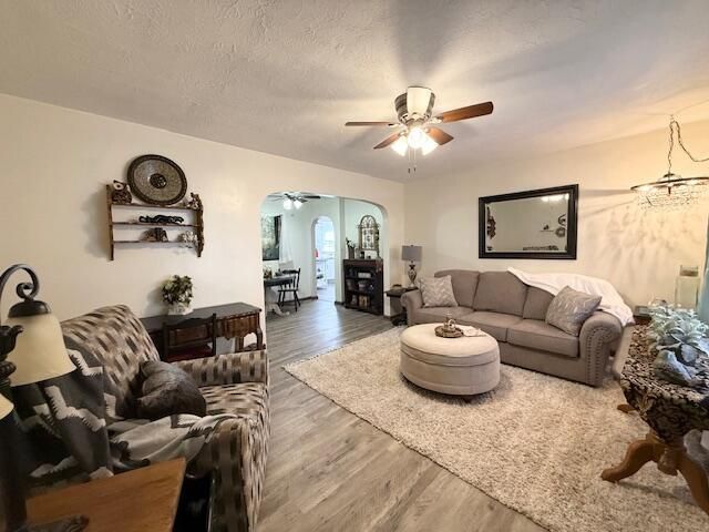 1440 E Cherokee Street, Springfield, MO 65804