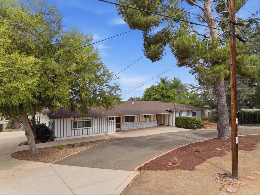646 El Rancho Dr, El Cajon, CA 92019 — exterior