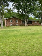 329 Wash Lesley Road, Pickens, SC 29671