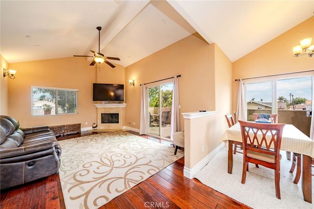 2702 Gates Avenue A, Redondo Beach, CA 90278