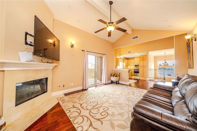 2702 Gates Avenue A, Redondo Beach, CA 90278