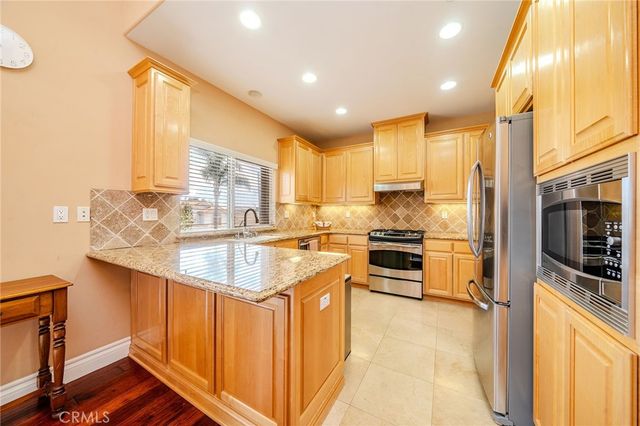 2702 Gates Avenue A, Redondo Beach, CA 90278