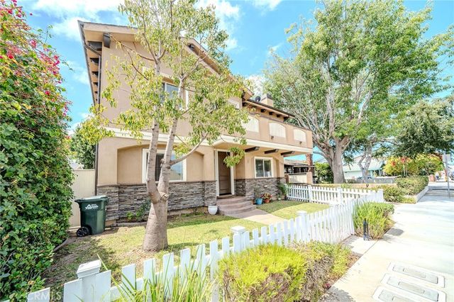 2702 Gates Avenue A, Redondo Beach, CA 90278