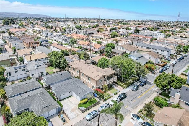 2702 Gates Avenue A, Redondo Beach, CA 90278