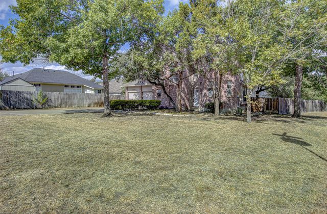 1401 Deepwoods TRL, Leander, TX 78641