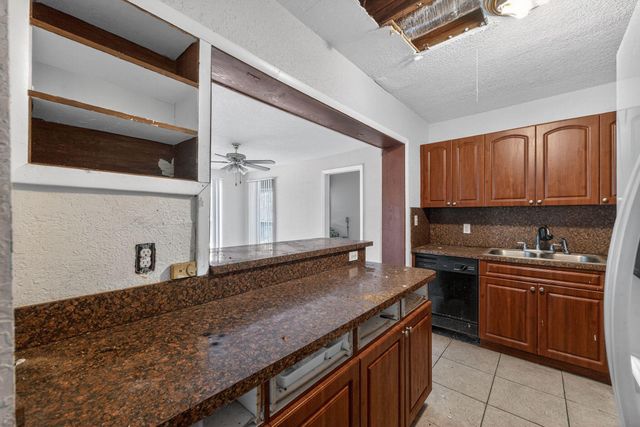 1307 NW 15th Place, Fort Lauderdale, FL 33311