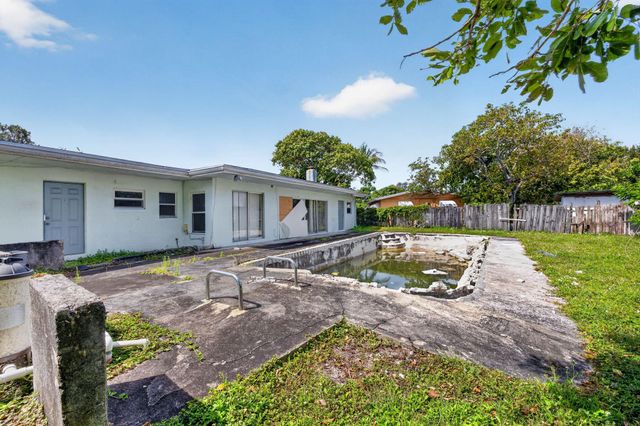 1307 NW 15th Place, Fort Lauderdale, FL 33311