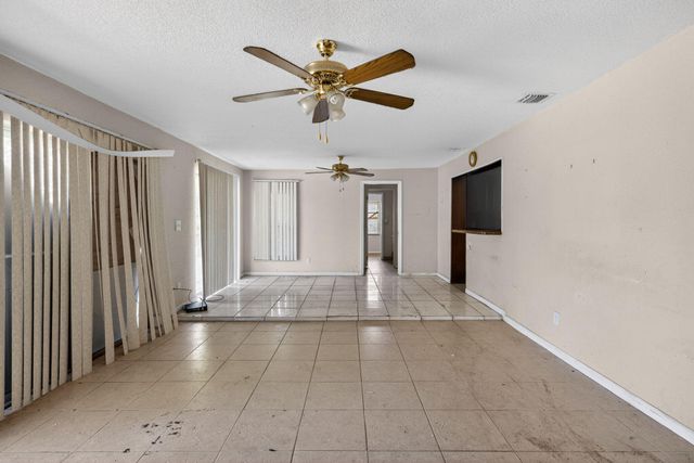 1307 NW 15th Place, Fort Lauderdale, FL 33311