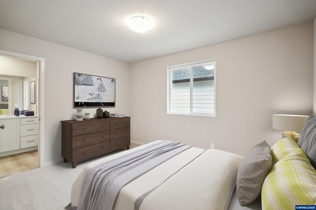 1301 Brown St, Woodburn, OR 97071