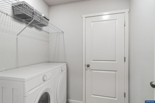 1301 Brown St, Woodburn, OR 97071