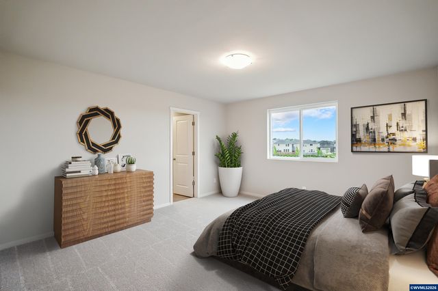 1301 Brown St, Woodburn, OR 97071