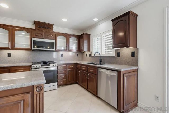 4713 Hickok Point, San Diego, CA 92154