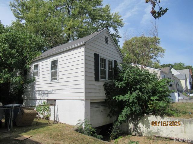 7516 Calvin Avenue, St Louis, MO 63136