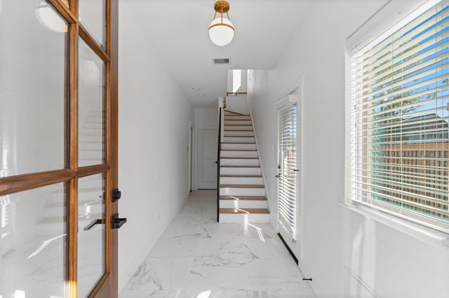 1602 Chestnut Street, Houston, TX 77009