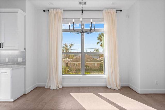 1602 Chestnut Street, Houston, TX 77009