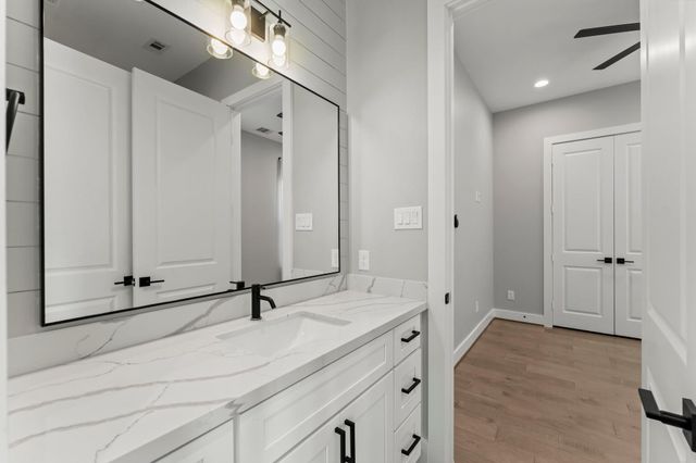 1602 Chestnut Street, Houston, TX 77009