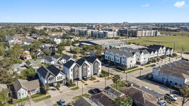 1602 Chestnut Street, Houston, TX 77009