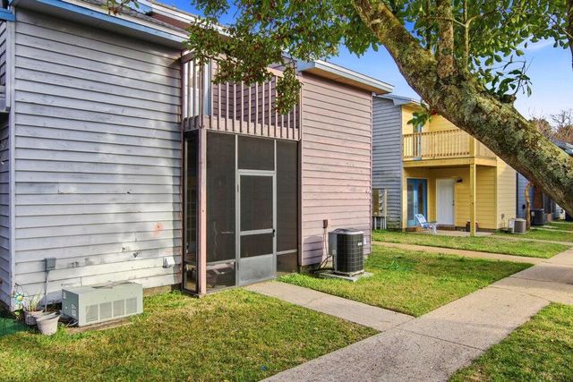 1325 Greendale Avenue 26, Fort Walton Beach, FL 32547