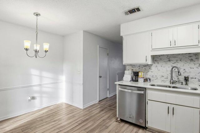 1325 Greendale Avenue 26, Fort Walton Beach, FL 32547