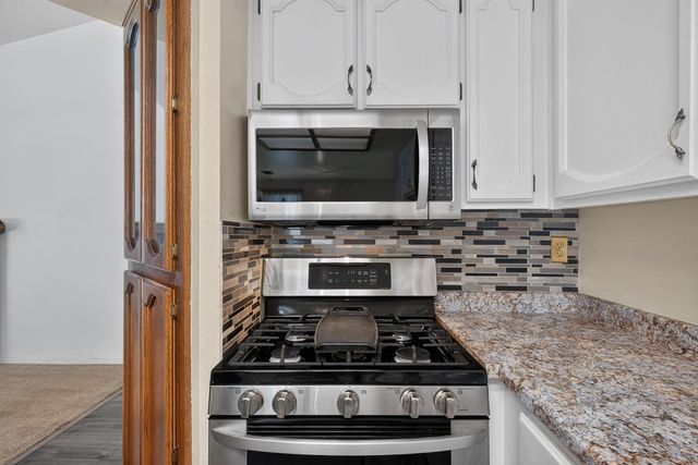 6809 Paseo Del Sol Way, Elk Grove, CA 95758