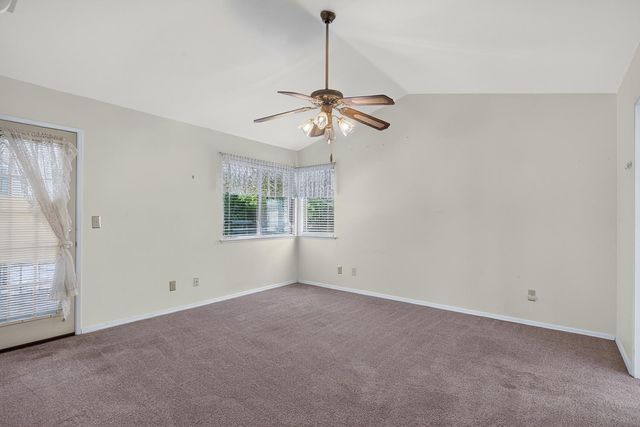 6809 Paseo Del Sol Way, Elk Grove, CA 95758
