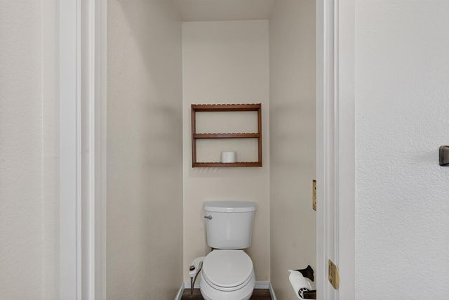 6809 Paseo Del Sol Way, Elk Grove, CA 95758
