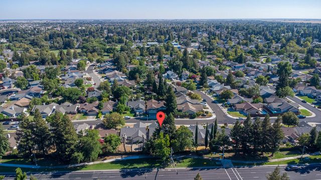 6809 Paseo Del Sol Way, Elk Grove, CA 95758