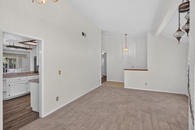 6809 Paseo Del Sol Way, Elk Grove, CA 95758