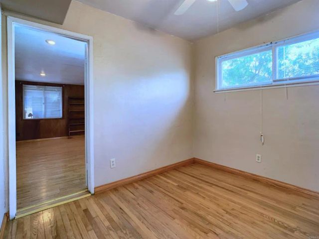 6070 Odessa Ave, La Mesa, CA 91942