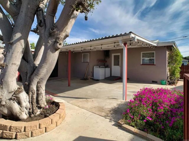 6070 Odessa Ave, La Mesa, CA 91942