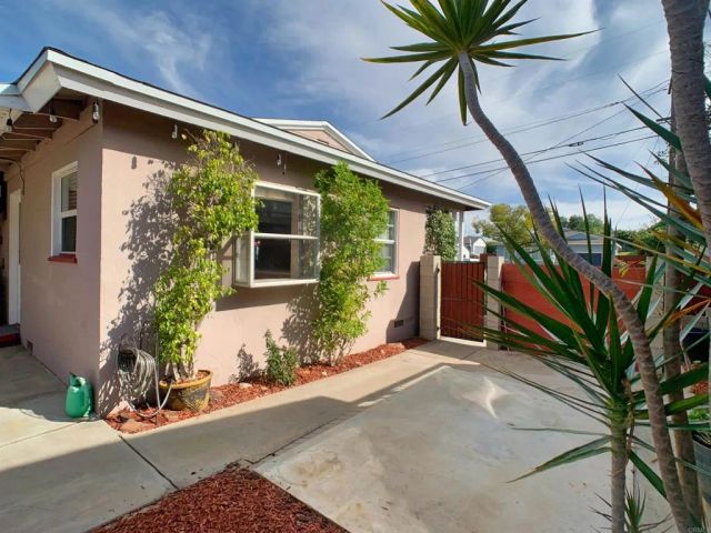 6070 Odessa Ave, La Mesa, CA 91942