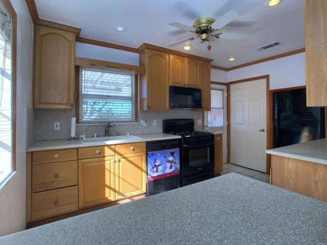 6070 Odessa Ave, La Mesa, CA 91942