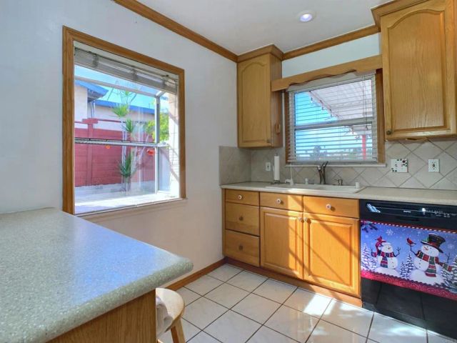 6070 Odessa Ave, La Mesa, CA 91942