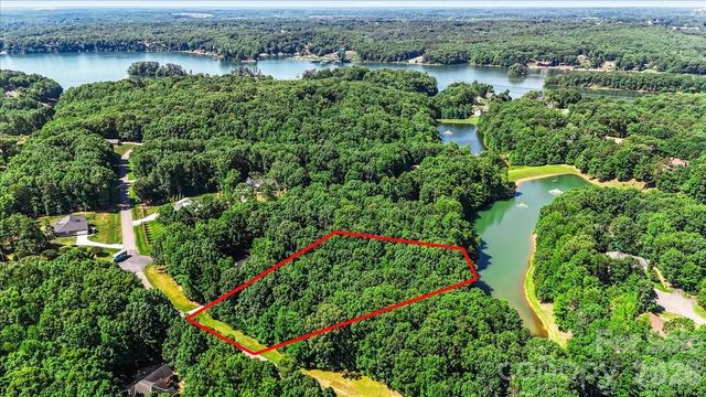 113 N Harbor Watch Drive, Statesville, NC 28677