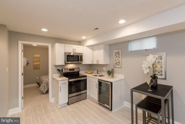 951 JEFFERSON ST NE, Washington, DC 20011