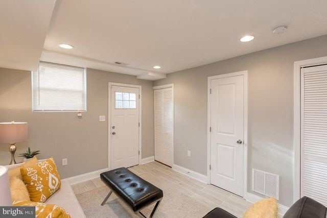 951 JEFFERSON ST NE, Washington, DC 20011